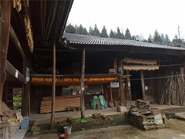 【吳總同意】【重慶】【新春走基層】重慶冷水鎮：走村入戶送溫暖 讓貧困戶過上幸福年
