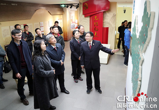 【CRI專稿 列表】“憲法在我心中”檢察開放日活動在重慶長壽舉行【內容頁標題】渝檢一分院聯合重慶長壽區檢察院舉辦“憲法在我心中”活動