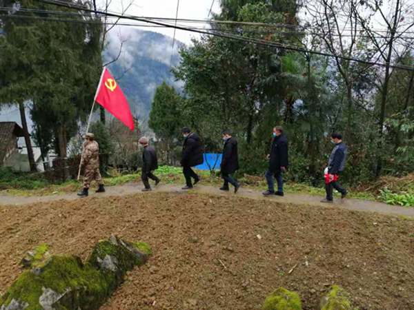 重慶武隆區：戰“疫”情 土地鄉幹群齊行動