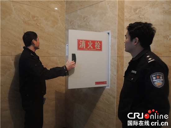 【法制安全】重慶渝北：大灣派出所民警走訪轄區民營企業