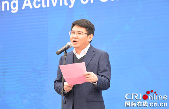 【CRI專稿 文末有摘要】國際陸海貿易新通道江津班列正式開通 【內容頁標題】 國際陸海貿易新通道江津班列正式開通 兩大中心揭牌