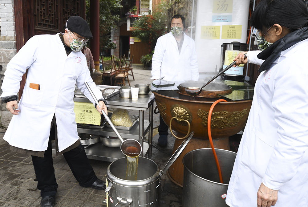 重慶渝中：基層力量守護居民健康