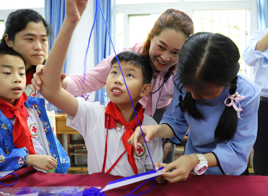 【聚焦重慶】澳門紅十字博愛小學親子探訪團來渝開展交流活動