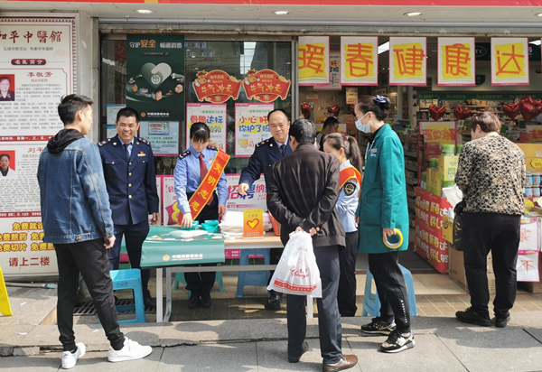 重慶九龍坡區開展系列“守護安全 暢通消費”主題宣傳活動_fororder_圖片3