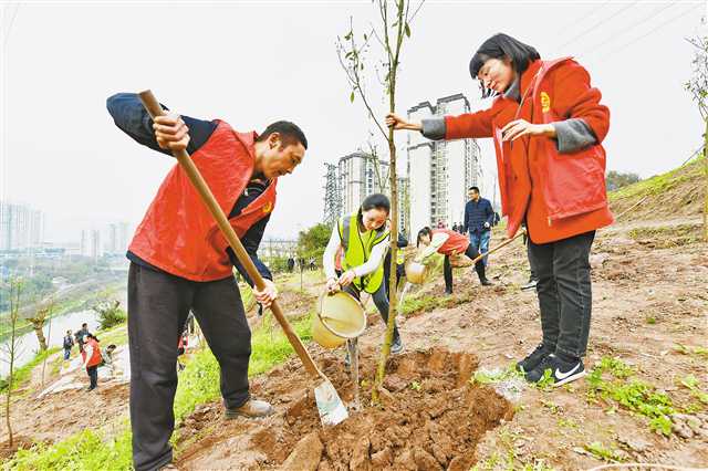 春風十里植新綠 共護碧水向東流