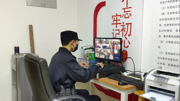 【重慶】【沙坪壩區公安分局供稿】【周利宏】重慶沙坪壩區：“90後”民警堅守隔離點 展現擔當與責任