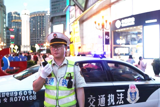 【法制安全】重慶渝中區狠抓旅遊市場環境整治【內容頁標題】渝中區狠抓旅遊市場環境整治 解放碑周邊得到有效治理