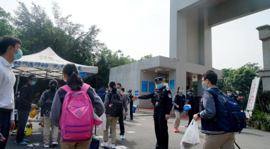 【有修改】【重慶江北公安分局供稿】重慶江北公安全力為學校開學復課保駕護航
