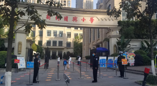 【有修改】【重慶江北公安分局供稿】重慶江北公安全力為學校開學復課保駕護航