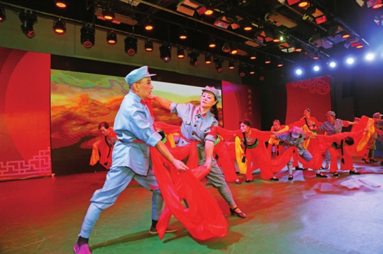 【區縣聯動】【渝中】重慶渝中七星崗街道文藝匯演獻禮祖國