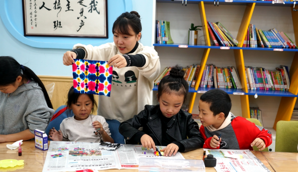 【原創】重慶萬盛：家校社共育課堂 助力青少年成長_fororder_微信圖片_20211025115247