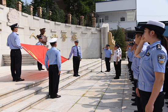 【CRI專稿 列表】重慶渝北警方舉行“慶七一·保大慶”主題黨日活動
