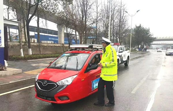 【原創】重慶高新交巡警多措並舉開展道路交通安全整治行動_fororder_圖片1