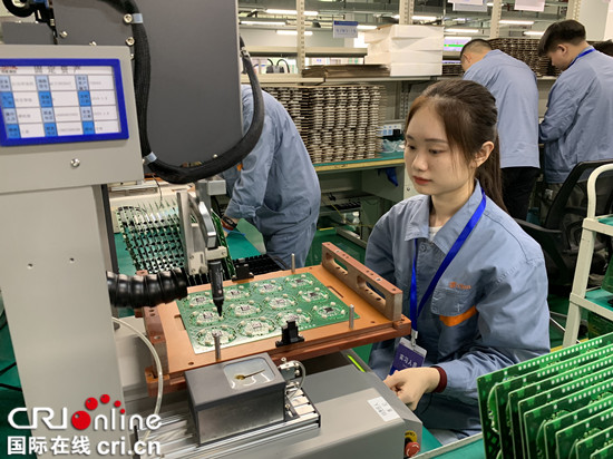 （加急）【CRI專稿 列表】重慶川儀全力推動智慧化生産 促進産業升級【內容頁標題】【看長江之變】重慶川儀全力推動智慧化生産 促進産業升級