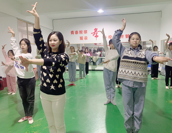 【原創】重慶墊江第八中學校落實“雙減”政策  特色課後服務為學子減負_fororder_圖片1
