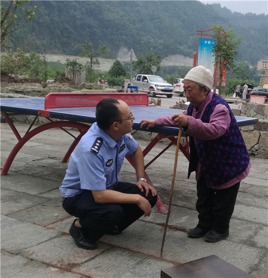 【法制安全】中益派出所打造邊遠農村地區楓橋式公安派出所 【內容頁標題】重慶石柱中益派出所打造邊遠農村地區楓橋式公安派出所
