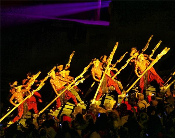 “長江三峽+武隆旅遊”水陸大聯遊200人首發團抵達重慶武隆_fororder_圖片3