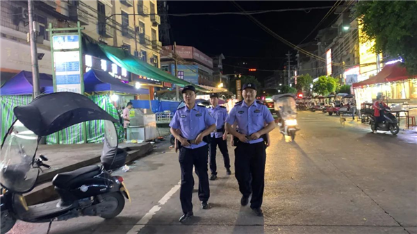 護航平安高考 重慶開州警方開展打擊整治專項行動_fororder_圖片2