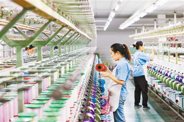 重慶黔江： 農家蠶繭就地加工銷海外