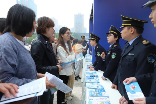 川渝聯動開展普法執法活動_fororder_微信圖片_20231108161901