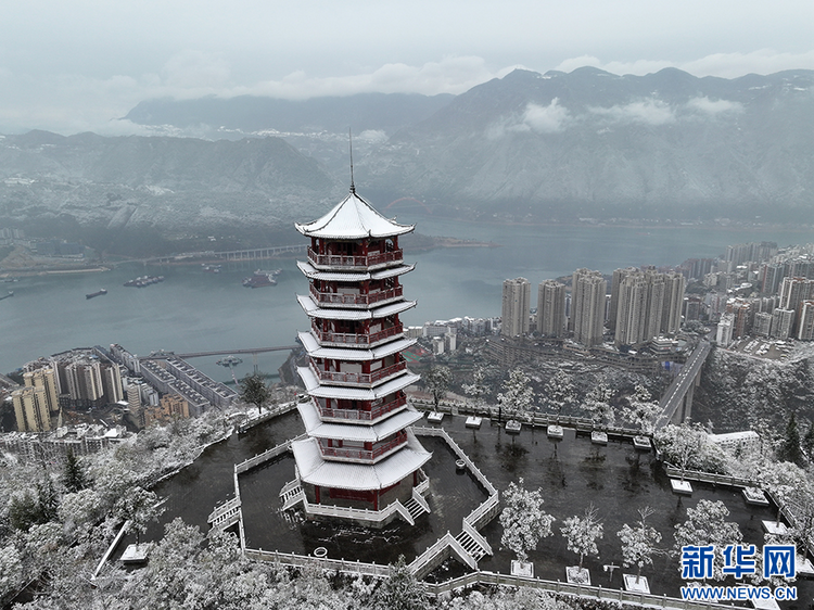 瞰！三峽春雪
