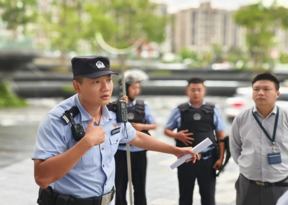 重慶兩江公安社區民警陶思俊：一雙“鐵腳板” 滿腔“熱心腸”_fororder_微信圖片_20240402092643