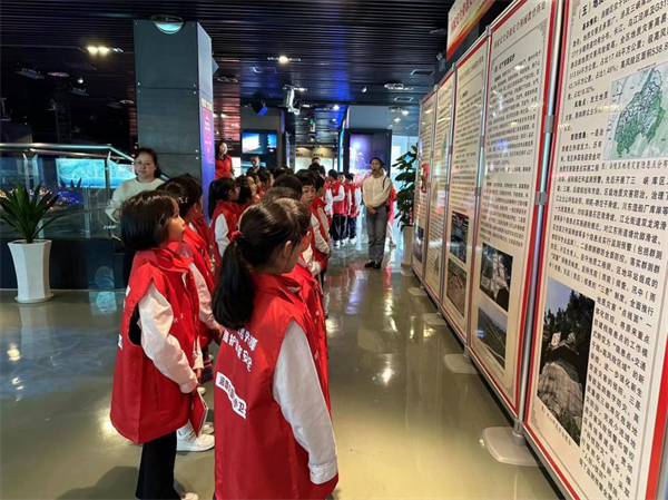 重慶各地積極開展“4·15”全民國家安全教育日宣傳活動_fororder_圖片1