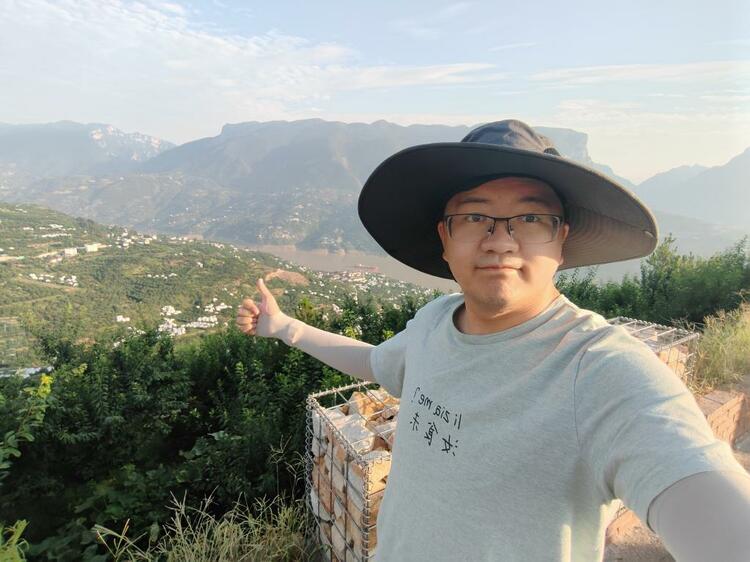 重慶“巫山娃”王晨宇：讓巫山好物“鏈”上世界