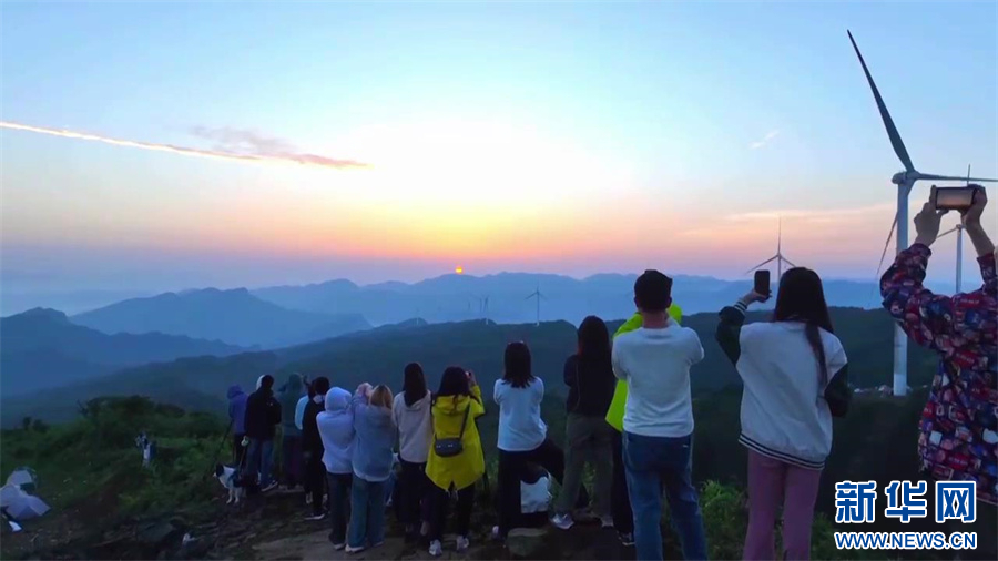 重慶武隆：邀你一起賞浩瀚星空，迎日出日落