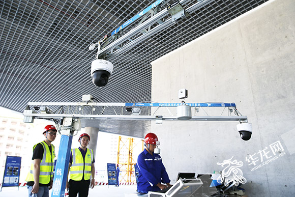 【智博會專題 焦點圖】重慶仙桃數據谷建起6座“小蠻腰”