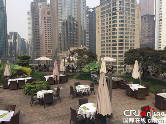 【CRI專稿 列表】重慶渝中區城市客廳“隱這裡” ：繁華中心的隱世之地