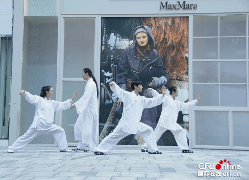 （無邊欄）【Cri專稿 列表】重慶渝中解放碑協信星光廣場：文藝新地標 城市會客廳