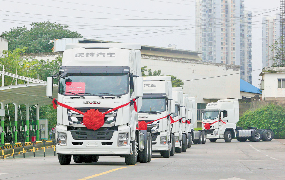 【焦點圖】慶鈴産重型車首次出口東盟
