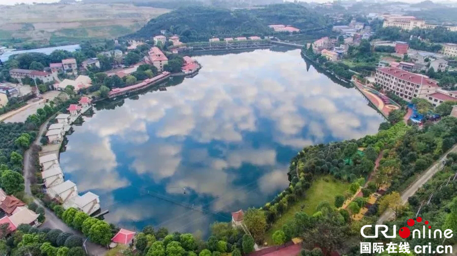 無邊欄【區縣聯動】【沙坪壩】重慶沙坪壩：山水環繞的城市情懷