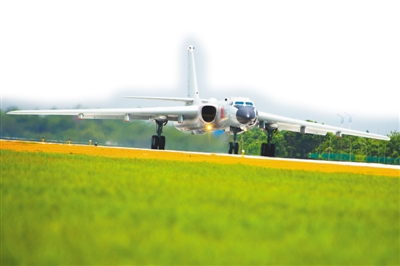 中國空軍演兵西太平洋 三次飛越第一島鏈