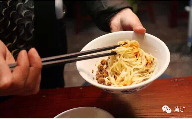 撐死在“麵食王國”，陜西！