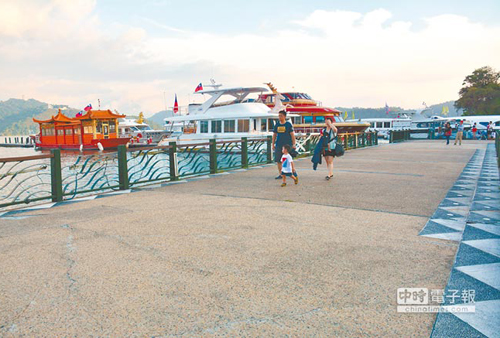 黃金周大陸游客出境遊火熱 臺旅遊業只能看著流口水