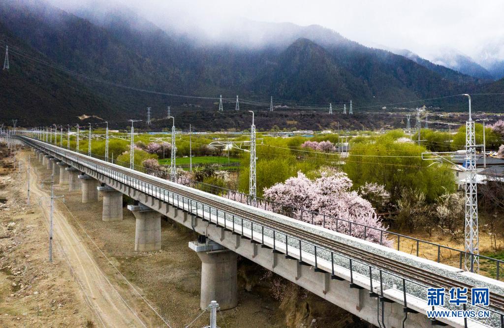 時光列車，“跑”出中國鐵路新跨越