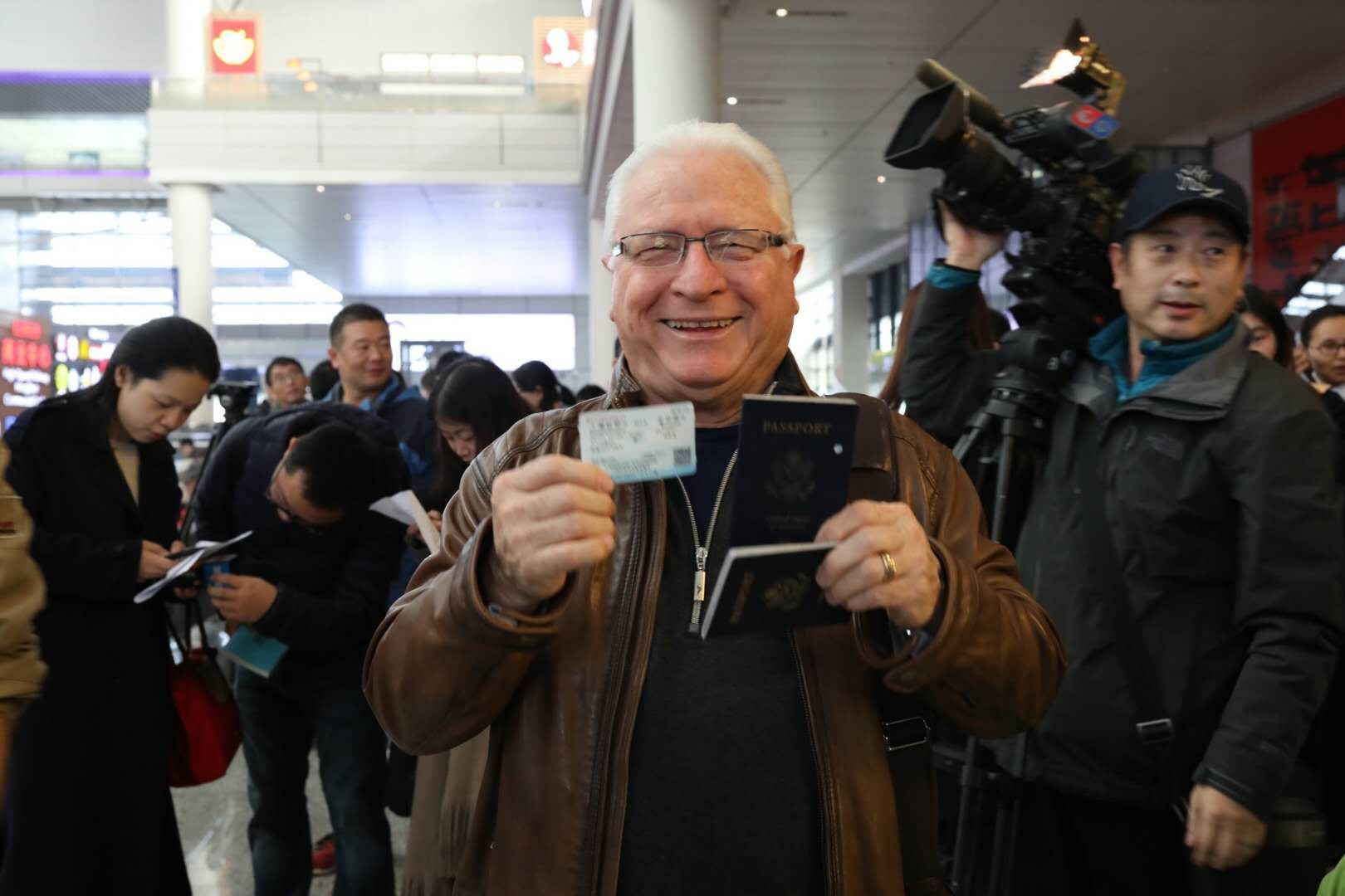 上海虹橋站迎來今年第一億名乘火車離滬旅客