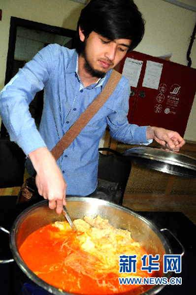 “舌尖上的大學校園”美食薈萃約旦大學