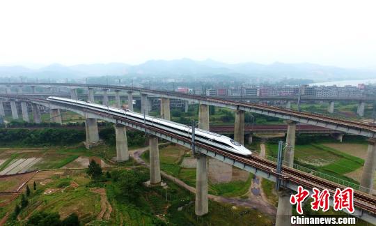 中國鐵路十年來最大範圍調圖 票價不漲