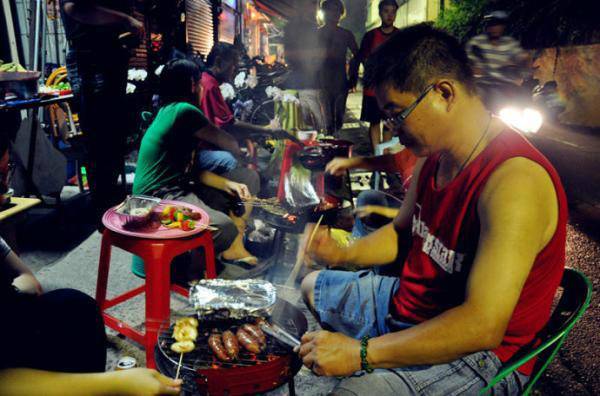 【我在大陸看台灣】台灣的中秋節，竟然就是烤串節