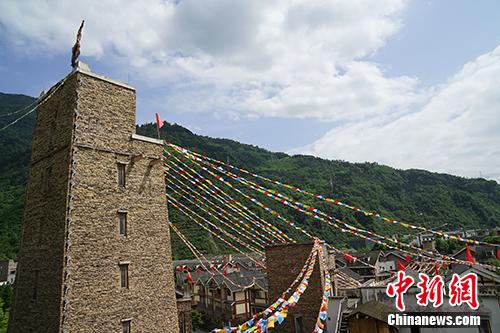 汶川地震災區這十年：從重建到“重生”