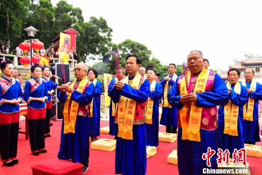 600余名台灣信眾“登陸”拜媽祖