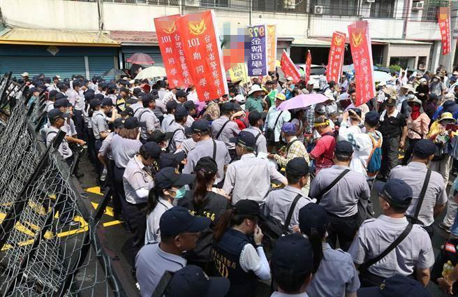 “台獨”橫行反噬蔡英文 作家：民粹之劍直指小英