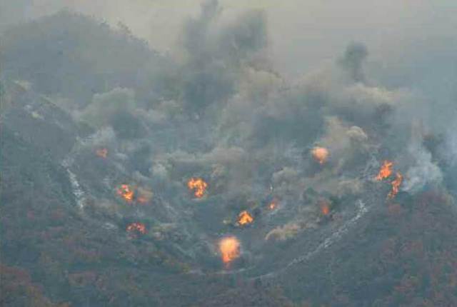 金正恩指導朝鮮人民軍對抗訓練(組圖)