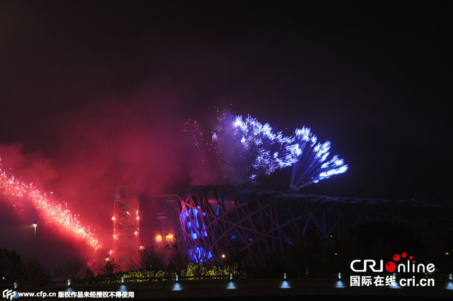 北京鳥巢燃放煙花迎APEC