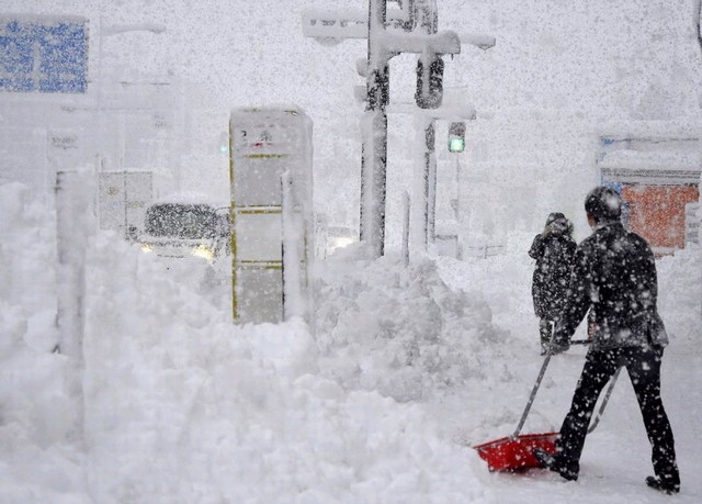 日本大雪致11人死亡 局部積雪超2米