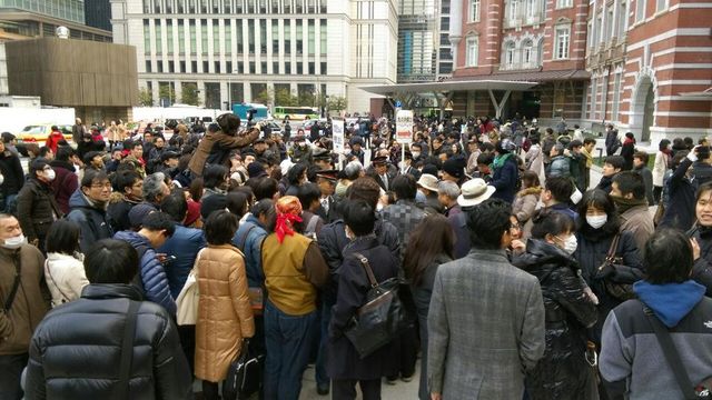 日本東京站發售百年紀念交通卡引混亂