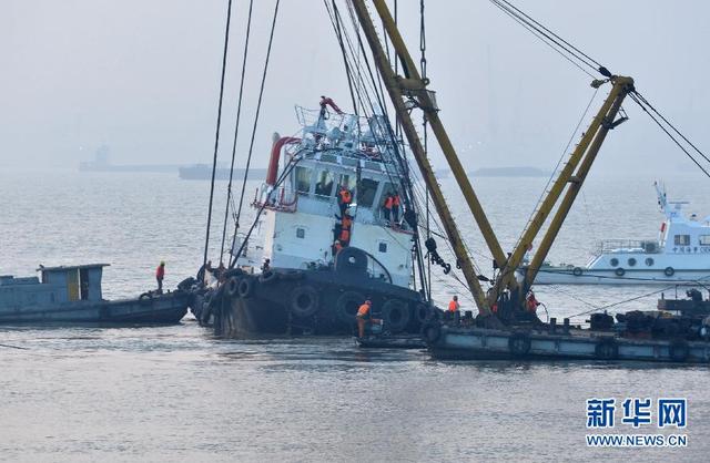 長江福北水道沉船已打撈出水 21人遇難